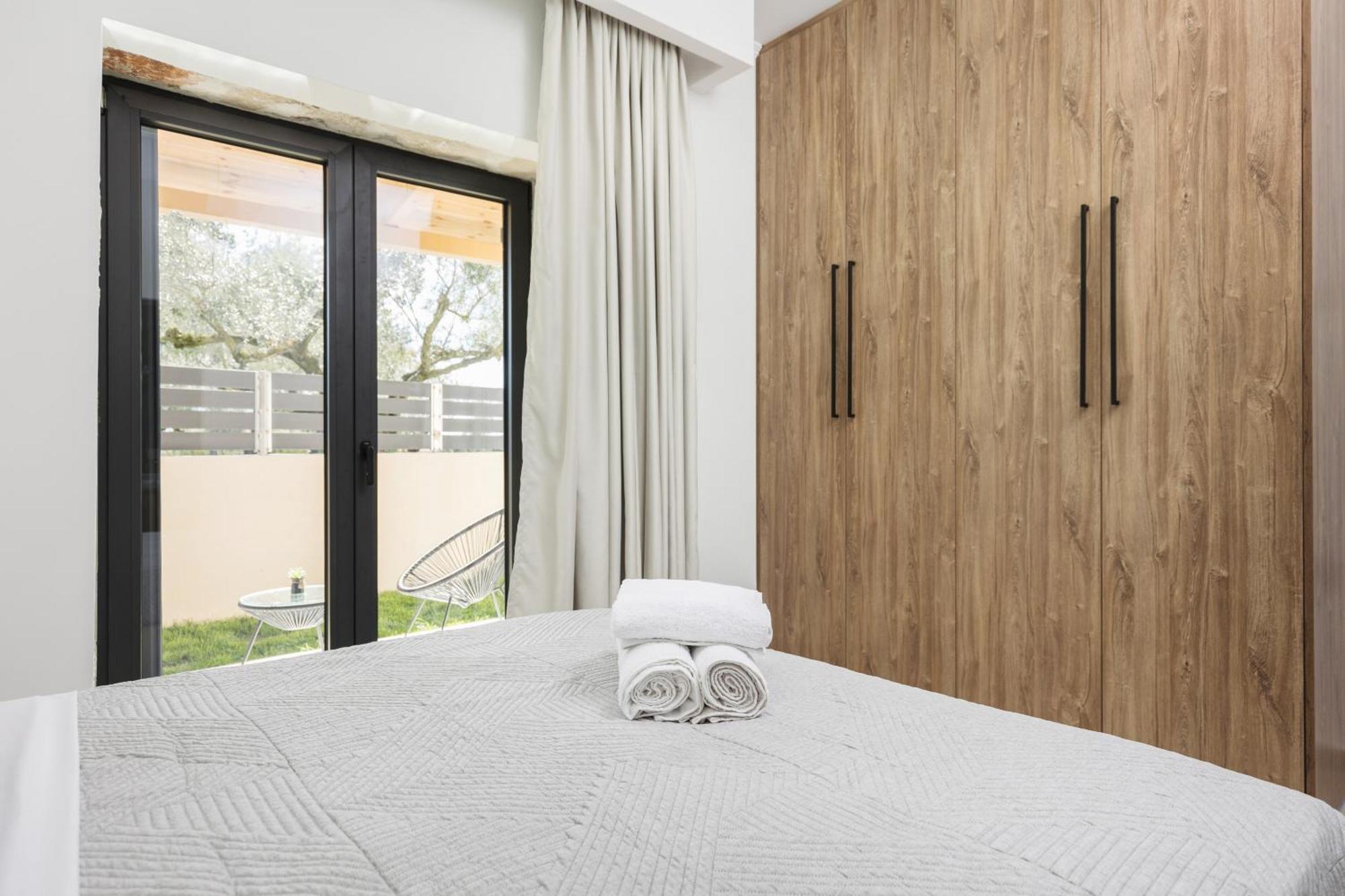 Mateo & Filipos Luxury Villa *